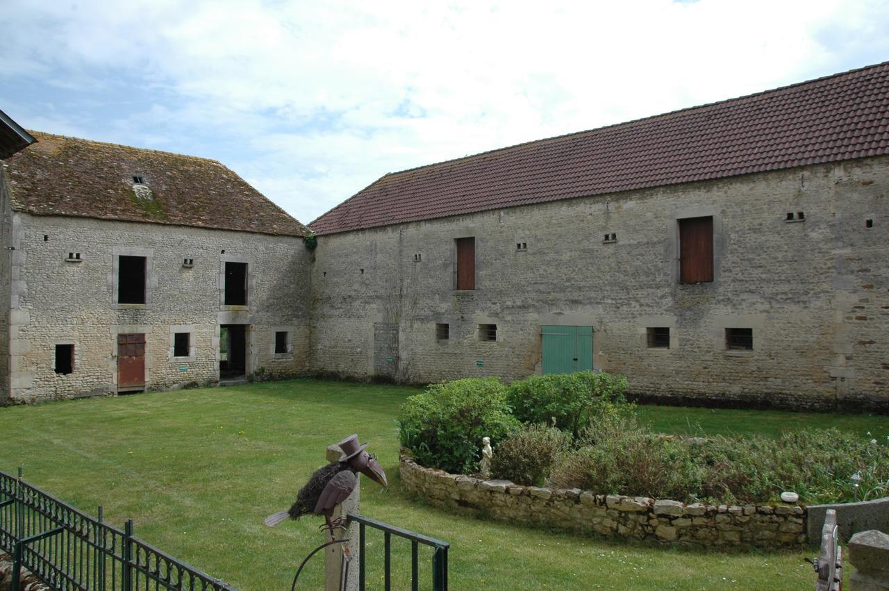 La Vieille Ferme Bed and Breakfast Fresne-la-Mere Esterno foto